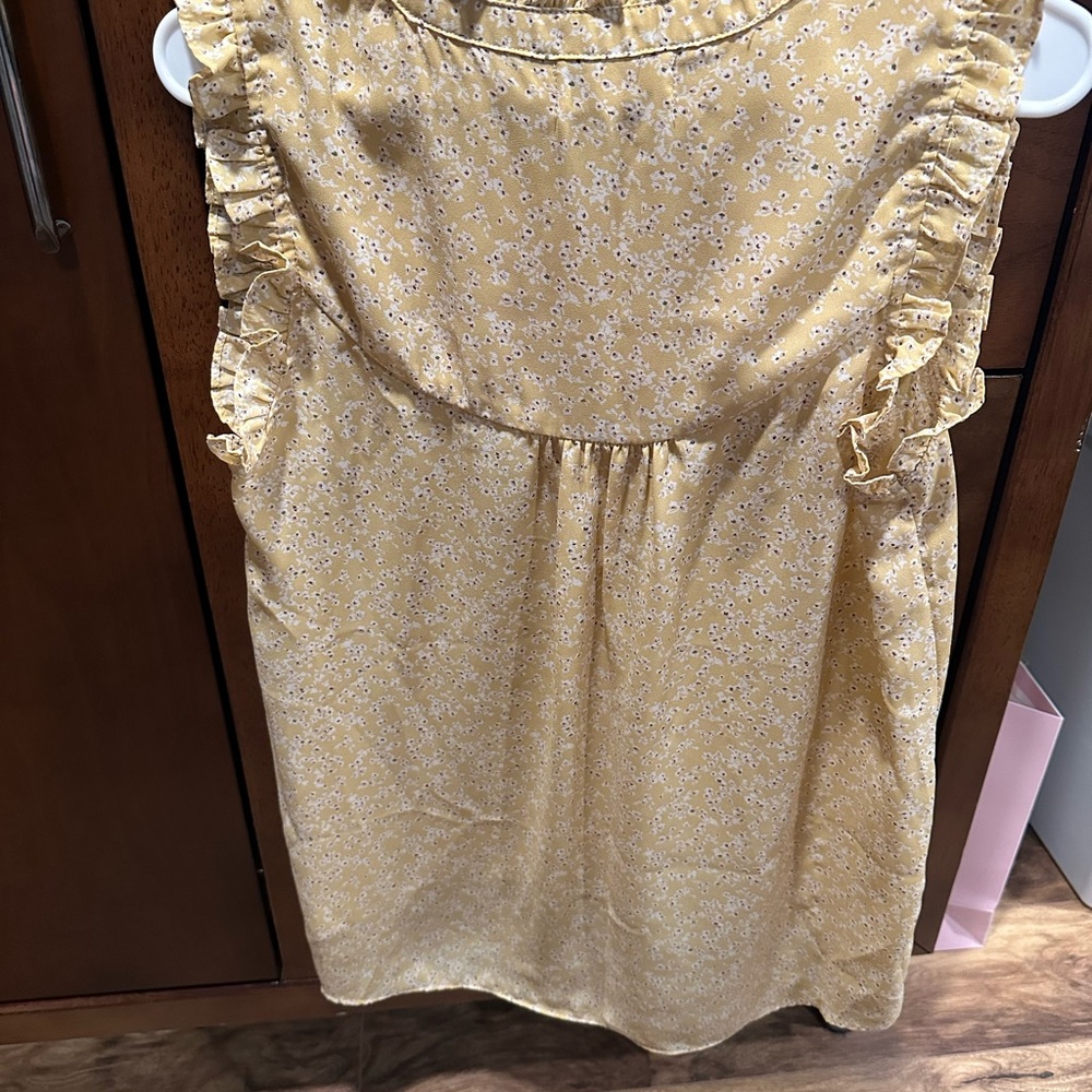 Everleigh Cream Ruffled Buttoned Blouse - Picture 4 of 4